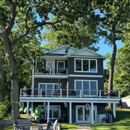 2024 Luxury Lakefront Escape I Dock/Fire Pit I Sunsets I Magician Lk I Sleeps 14