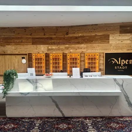 Hotel Alpenstadt