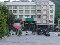 Savoy Greens Jabli - 4-Star