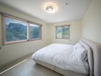 Yeosu Hyangilchae Pension Hotels near Hyangiram Hermitage