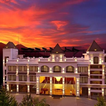 Amber Dale Luxury Hotel & Spa, Munnar