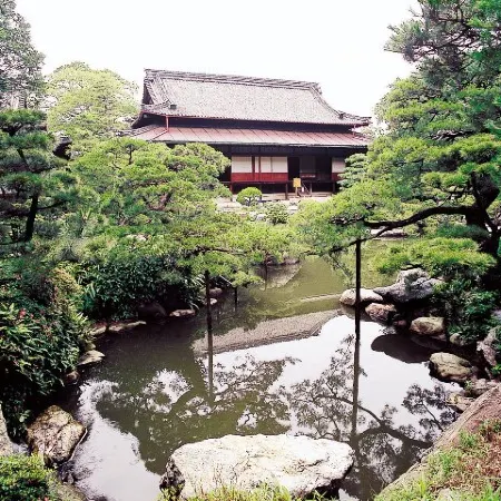 Kuwana Park Hotel