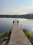 This 2 bedroom, 2 bathroom waterfront property offers fantastic river views! - Апартаменты