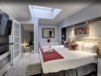 Travelodge by Wyndham Hotel & Convention Centre Quebec City Hotels near Place Laurier