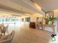 Ariti Grand Hotel Hotels near Public Library