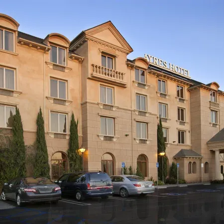 Ayres Hotel Manhattan Beach LAX