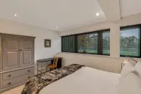 Dragons Barn with Hot Tub - 2-Sterne