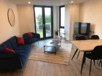 Chic York Apartment - Free Parking & Gym Access - Bintang 2
