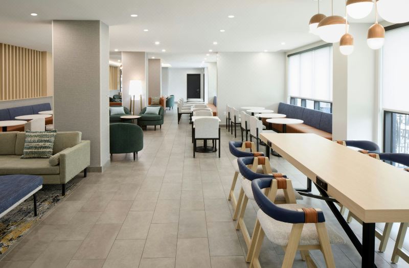TownePlace Suites by Marriott Montreal Airport photo 5