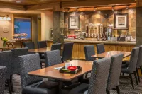 TownePlace Suites by Marriott Bend - Pools