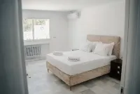 Sandra 14 - 4-Star
