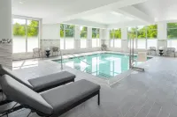 Residence Inn Boston Concord - Swimmingpools