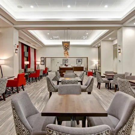 Hampton Inn & Suites by Hilton-Grande Prairie, Alberta