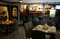 Harmony Marina Suites - bar