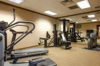 Red Roof Inn & Suites DeKalb - parking