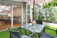 Sea Land Suites - by Echo Hotels - parking