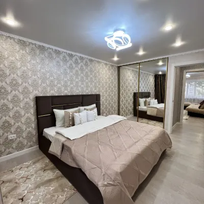 Bukhar Zhirau 63 Chudesniy Variant Flat - 2 stelle