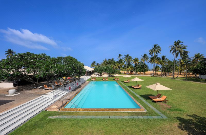 Pegasus Reef - A Beach Resort in Colombo photo 4