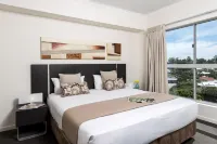 Oaks Ipswich Aspire Suites - balcony