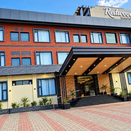 Redwood Resort