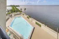 On-Site Beach Access! Waterfront Hudson Condo - Beach