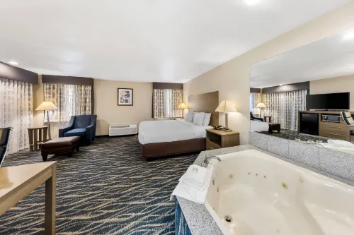 Quality Inn - 2-Star