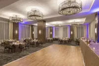 Embassy Suites by Hilton Pittsburgh Downtown - Bãi đậu xe