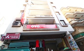 Super OYO Flagship Sathguru Residency Near New Ashok Nagar Metro Station