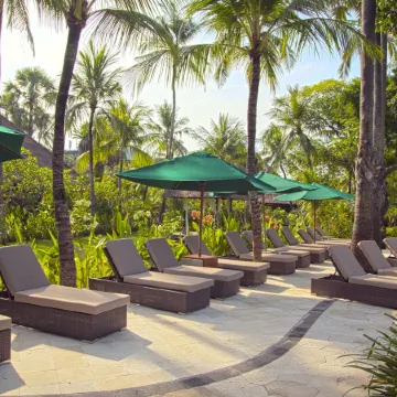 Legian Beach Hotel