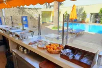 Kassavetis Center - Hotel Studios & Apartments - Morgenmad