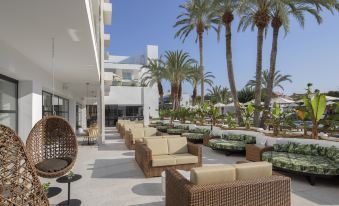 HM Ayron Park - Adults Only