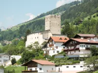 Burg Biedenegg,Trautson - 3-Star