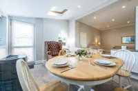 Stylish Apartment 12 Minutes by Tube from Oxford Street Free Wifi and AC