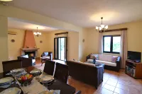 Inspired Villa Christina III with Private Pool and Garden. Hotels in Gorgolaini