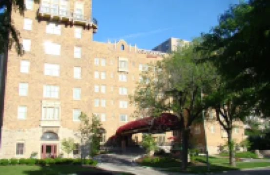 Courtyard Kansas City Country Club Plaza Hotels in Kansas City