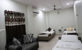 Hotel Bhavani Grand