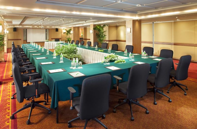 Holiday Inn Bangkok Silom An Ihg Hotel Sha Plus Bangkok Updated 21 Price Reviews Trip Com