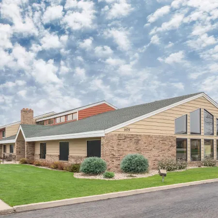 AmericInn by Wyndham Worthington