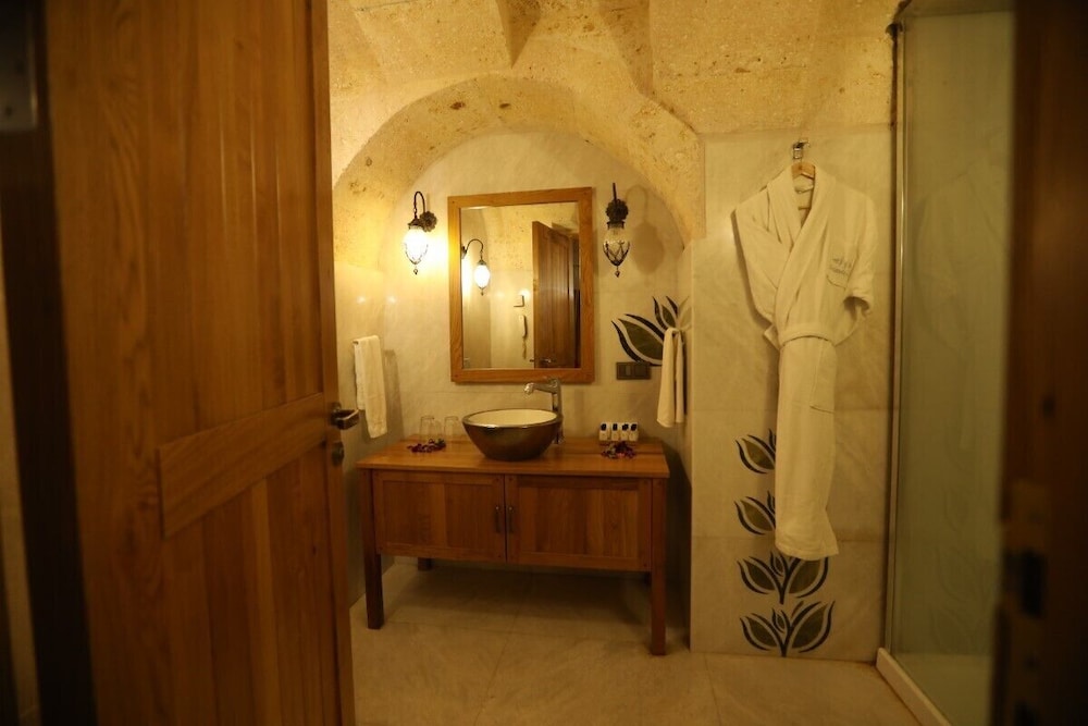 Anatelein Boutique Cave Hotel