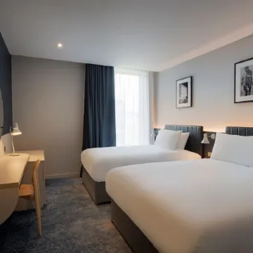 Leonardo Hotel Bristol City Отели рядом с достопримечательностью «Стадион «Аштон Гейт»»