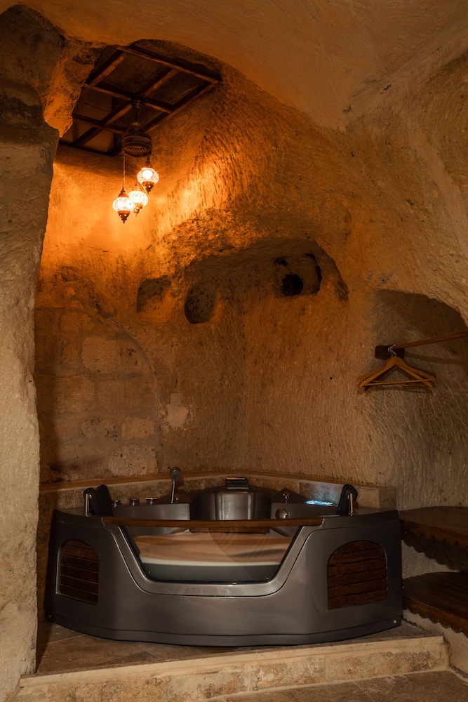 Mia Cappadocia Cave Hotel