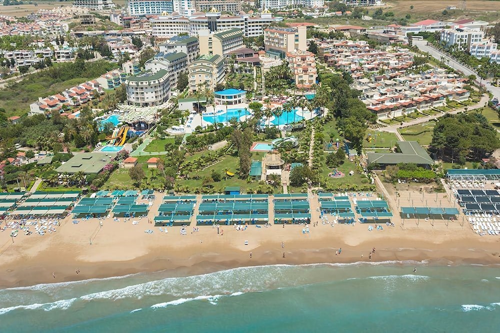 İz Flower Side Beach Hotel