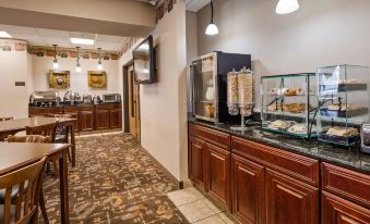 Best Western Plus Country Inn  Suites