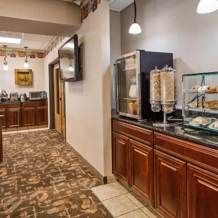 Best Western Plus Country Inn  Suites