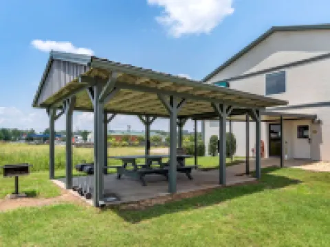 Quality Inn & Suites Hotels in Demopolis