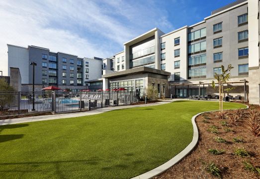 1. 홈우드 스위트 ..