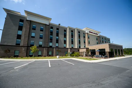 Hampton Inn & Suites by Hilton Lenoir