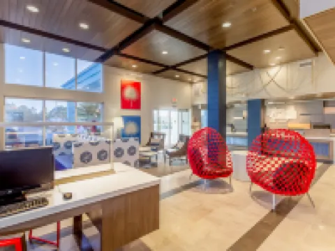 Holiday Inn Express ORANGE BEACH-ON THE BEACH by IHG Hotels in Orange Beach