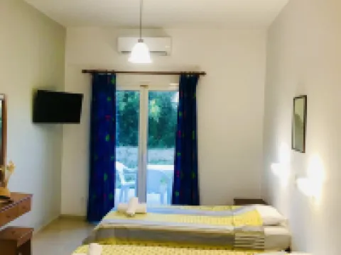 Studio in Banos Apartments with Shared Swimming Pool Hotels in Roda