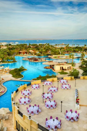 Steigenberger Aldau Beach Отели рядом с достопримечательностью «Planet Spa Hurghada Marriott Beach Resort»